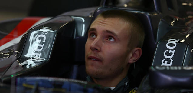 Sirotkin nella FP1 con Renault a Sochi
