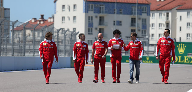 Vettel sereno: "Non siamo preoccupati"