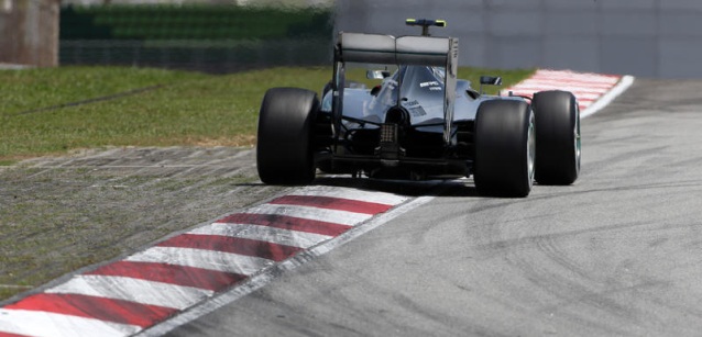 Sepang – Libere 3<br />Rosberg prenota la pole<br />