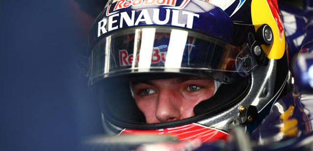 Verstappen felice della pioggia<br />Sainz ammette l'errore costato la Q3