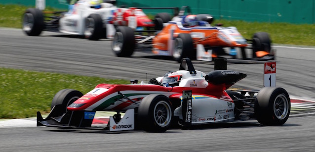 Monza - Gara 2<br />Rosenqvist vince, tanti incidenti