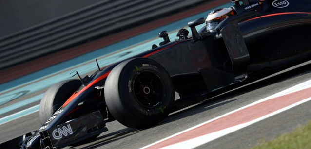 McLaren davanti con Vandoorne<br />nei test Pirelli ad Abu Dhabi