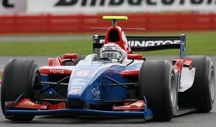 Silverstone, gara 1: vittoria di Zuber, Filippi quinto, Glock KO