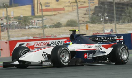 GP2 Asia - Dubai - Qualifica<br>Romain Grosjean parte in pole