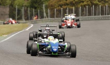 Jarama, gara 2: Bruno Mendez vince la sua prima corsa