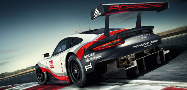 Presentata la nuova Porsche 911 RSR