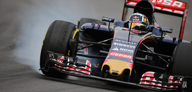 Sainz si lancia per il 2016<br />sognando la Red Bull