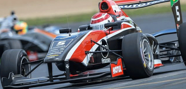 F.Toyota, Hampton Downs, gare <br />Piquet minaccia Norris<br />