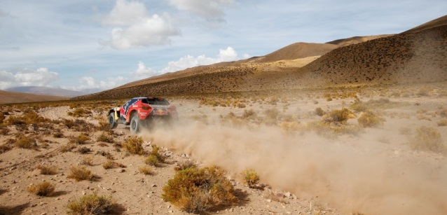 Dakar – 6° tappa<br />Peterhansel vince e va in vetta