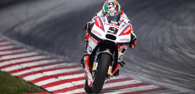 Sepang - 2° giorno<br />Petrucci leader, spavento per Baz<br />