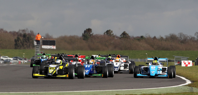 Snetterton, gare<br />Ahmed primo leader della nuova era