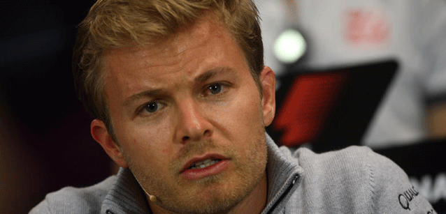 Rosberg: "Il crash di Montmel&ograve;? <br />Tutto dimenticato". Ma nessuno ci crede