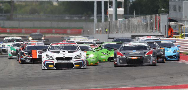 Misano, gare 1: vince la BMW<br />Lamborghini ancora squalificata