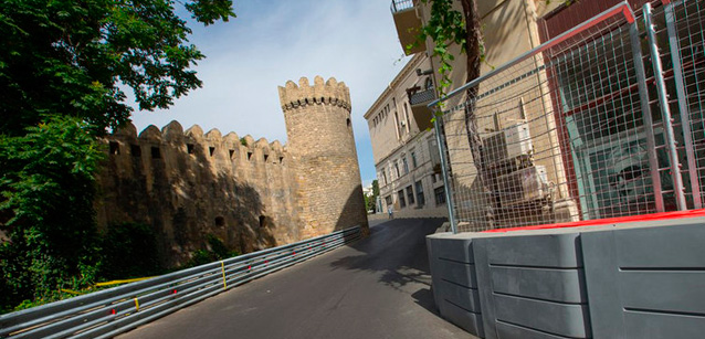 Enigma Baku<br />Hamilton: «Sembra un'autostrada»