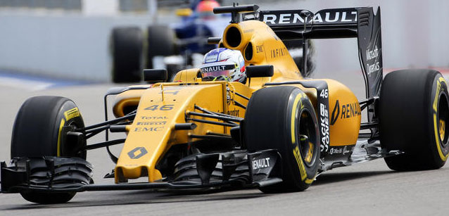 Sirotkin con Renault nei test