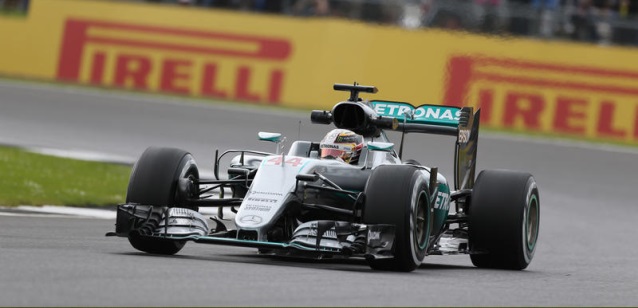 Silverstone – Libere 2<br />Hamilton vola, Rosberg fermo