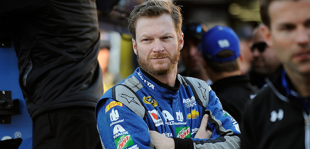 Earnhardt fuori fino a fine stagione