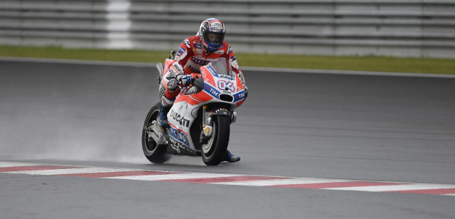 Sepang - Gara<br />Colpo Dovizioso, Mondiale ancora aperto