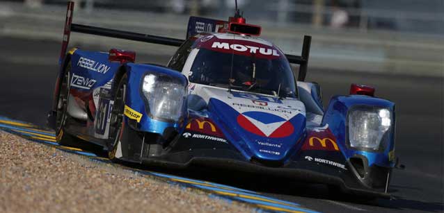 Le Mans - Dopo 7 ore<br />Nella LMP2, Senna e Piquet davanti