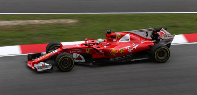 Sepang - Libere 2<br />Vettel primo, bella Ferrari