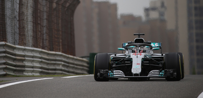 Shanghai - Libere 2<br />Hamilton resta primo, Raikkonen in scia