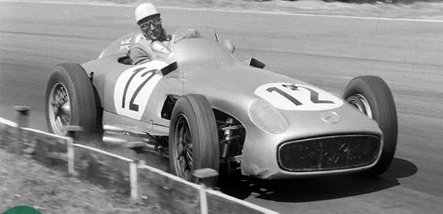 &Egrave; scomparso Stirling Moss,<br />una leggenda del motorsport