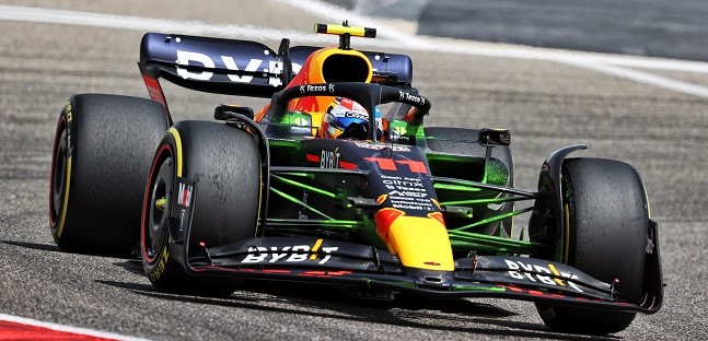 Red Bull evolve la sua RB18<br />Fianchi svasati e fondo piatto rivisto