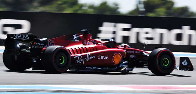 Le Castellet - Libere 1<br />Verstappen nella morsa delle Ferrari