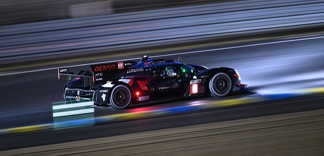 Le Mans – Libere 2<br />Toyota fende la notte, paura per Illot