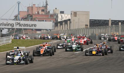 Nurburgring, gara 2: Valtteri Bottas ritorna alla vittoria