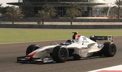 Asia - Al Sakhir - Gara 2<br>Perez sorprende, Valsecchi 2°