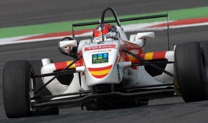 Spa, gara 1: Bruno Mendez vince di forza