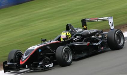 Donington, qualifica 1: prima fila tutta Hitech