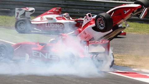 Monza, gara 2: Palmer mette la seconda