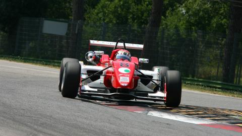 Imola, qualifica: pole tricolore di Mancinelli