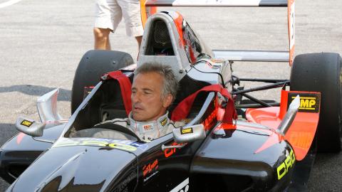 Riccardo Patrese prova la F.Renault CO2