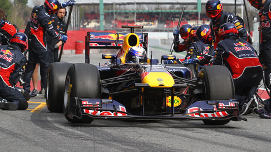 Vettel lancia l'allarme gomme<br>Ecclestone quello delle ali mobili