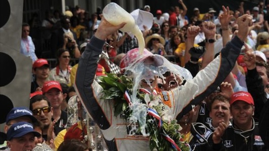 Indy - Gara<br>Pazzesco successo di Wheldon!