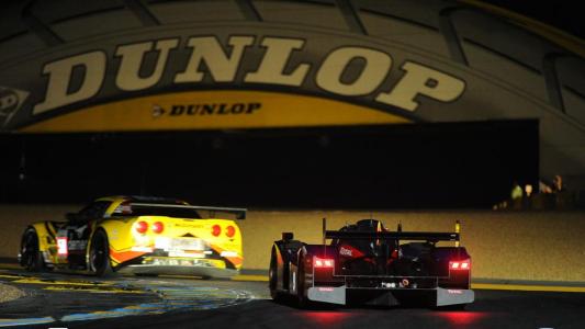 Le Mans – Dopo 13 ore<br> si avvicina l’attacco Peugeot