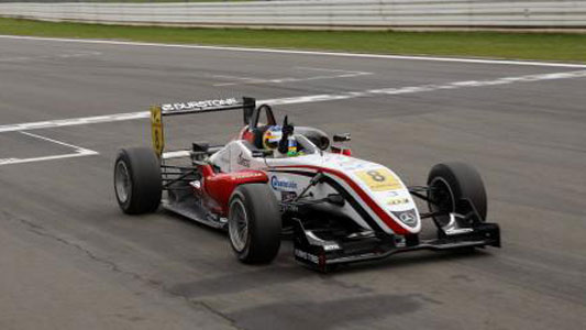 Nurburgring - Gara 2<br>Merhi per sempre, cerca il record