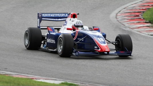 Brands Hatch, libere: Pommer batte Zanella