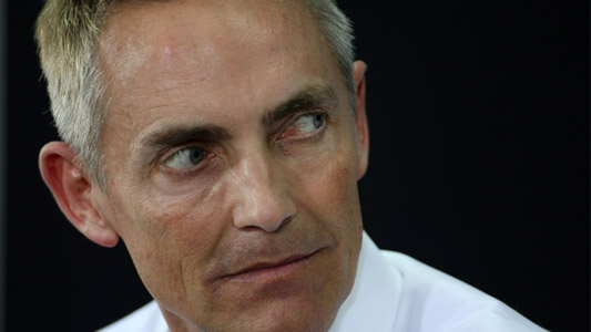 Whitmarsh alla BBC:<br>«9 team di F.1 su 11 sono a rischio»  