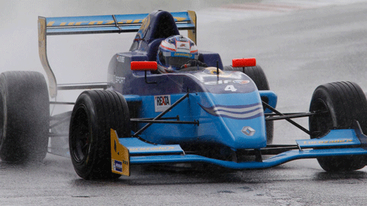 Vallelunga, libere 2: l'acqua non spegne Fuoco