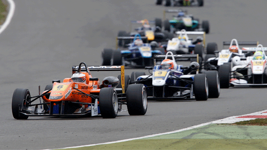 Silverstone, gara 2: Rosenqvist, poi Marciello