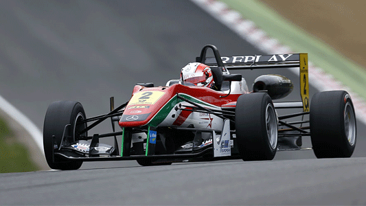 Brands Hatch - Qualifica 1-2<br>Prema devastante, tripla pole con Lynn