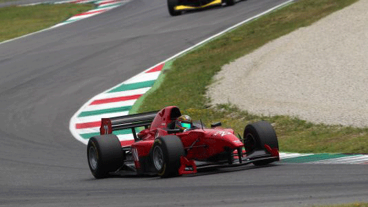 Mugello - Gara 2<br>La prima di Giovesi