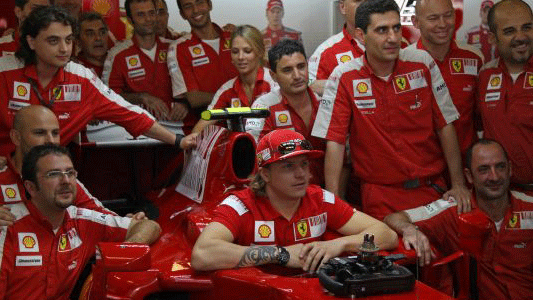 Gelo Lotus per Raikkonen<br>Avanza l'ipotesi del ritorno in Ferrari