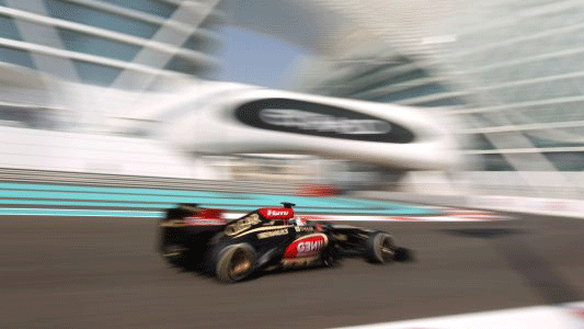 Abu Dhabi - Raikkonen pronto a fermarsi<br>La Lotus non gli paga gli stipendi