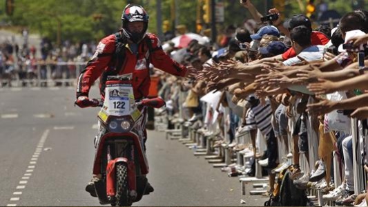 Nuova tragedia alla Dakar, muore Eric Palente