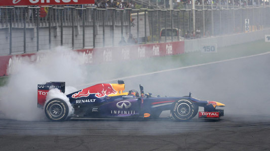 La FIA autorizza le "donuts"